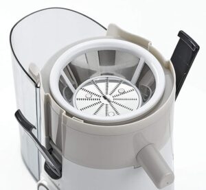 عصارة فواكه 250 واط، من بلاك أند ديكر، JE250-B5 - الصورة 2